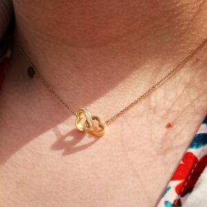 Collier Maya