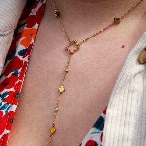 Collier Sarah