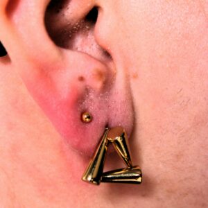 Boucle d'oreille en forme de triangle