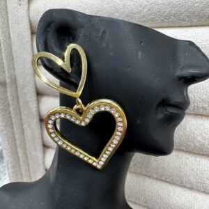 Boucle d'oreille avec 2 cœurs